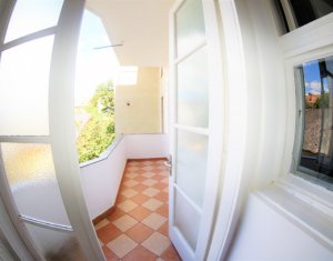 Lakás 5 szobák kiadó on Cluj-napoca, Zóna Centru