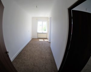 Lakás 5 szobák kiadó on Cluj-napoca, Zóna Centru