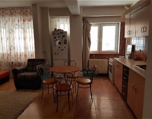 Appartement 4 chambres à louer dans Cluj-napoca, zone Gheorgheni