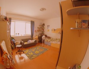 Appartement 4 chambres à louer dans Cluj-napoca, zone Grigorescu