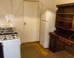 Appartement 3 chambres à louer dans Cluj-napoca, zone Marasti
