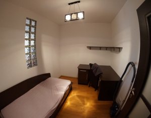 Appartement 3 chambres à louer dans Cluj-napoca, zone Plopilor