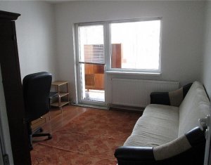 Appartement 3 chambres à louer dans Cluj-napoca, zone Manastur