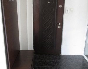 Appartement 3 chambres à louer dans Cluj-napoca, zone Manastur