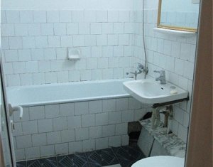 Appartement 3 chambres à louer dans Cluj-napoca, zone Manastur