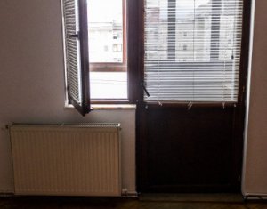 Appartement 3 chambres à louer dans Cluj-napoca, zone Marasti