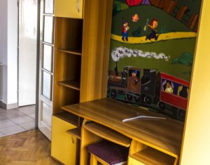 Appartement 3 chambres à louer dans Cluj-napoca, zone Marasti