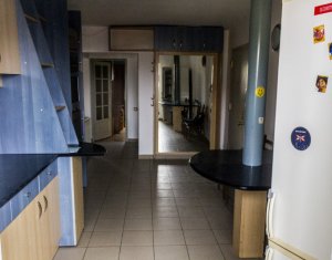 Appartement 3 chambres à louer dans Cluj-napoca, zone Marasti