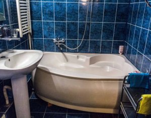 Appartement 3 chambres à louer dans Cluj-napoca, zone Marasti