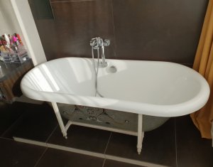 Appartement 3 chambres à louer dans Cluj-napoca, zone Centru