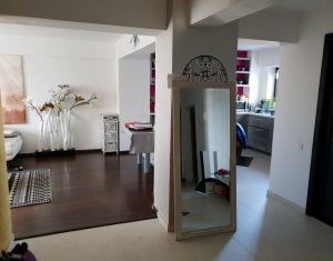 Appartement 3 chambres à louer dans Cluj-napoca, zone Centru