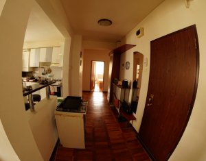 Lakás 4 szobák kiadó on Cluj-napoca, Zóna Manastur
