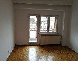 Appartement 3 chambres à louer dans Cluj-napoca, zone Centru