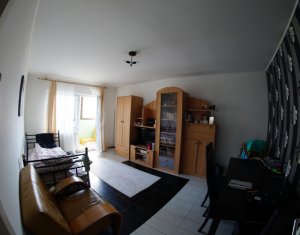Appartement 4 chambres à louer dans Cluj-napoca, zone Marasti