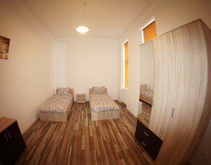 Appartement 4 chambres à louer dans Cluj-napoca, zone Centru