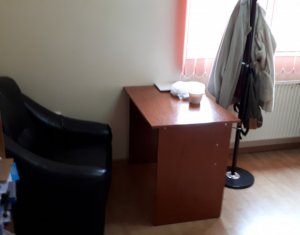 Appartement 4 chambres à louer dans Cluj-napoca, zone Iris