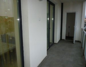 Appartement 3 chambres à louer dans Cluj-napoca, zone Marasti
