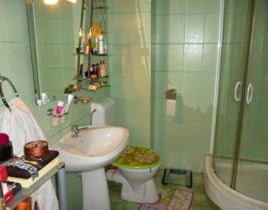 Appartement 4 chambres à louer dans Cluj-napoca, zone Manastur