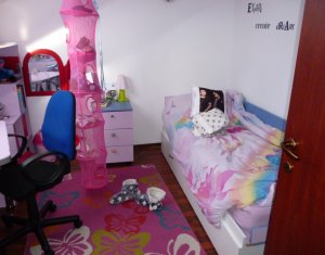 Appartement 4 chambres à louer dans Cluj-napoca, zone Manastur