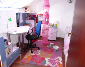 Appartement 4 chambres à louer dans Cluj-napoca, zone Manastur