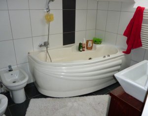 Appartement 4 chambres à louer dans Cluj-napoca, zone Manastur