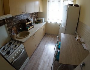 Appartement 3 chambres à louer dans Cluj-napoca, zone Gara