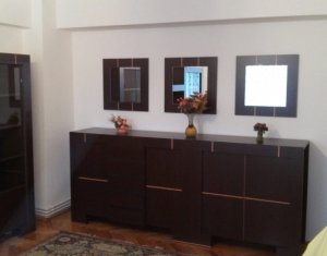 Appartement 3 chambres à louer dans Cluj-napoca, zone Centru