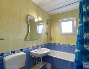 Lakás 4 szobák kiadó on Cluj-napoca, Zóna Gheorgheni