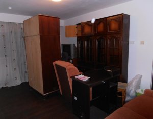 Appartement 3 chambres à louer dans Cluj-napoca, zone Marasti