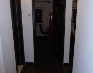 Appartement 3 chambres à louer dans Cluj-napoca, zone Marasti
