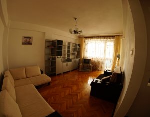 Appartement 4 chambres à louer dans Cluj-napoca, zone Manastur