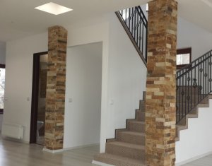 Maison 4 chambres à louer dans Cluj-napoca, zone Europa