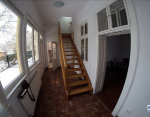 Maison 4 chambres à louer dans Cluj-napoca, zone Gheorgheni