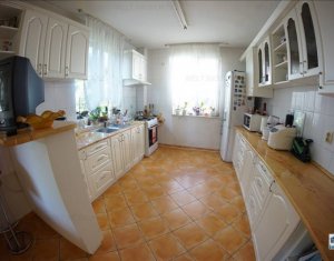 Maison 7 chambres à louer dans Cluj-napoca, zone Zorilor