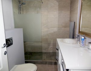 Appartement 3 chambres à vendre dans Cluj-napoca, zone Manastur
