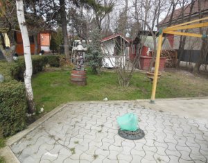 Ház 6 szobák eladó on Floresti