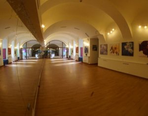 Bureau à louer dans Cluj-napoca, zone Centru
