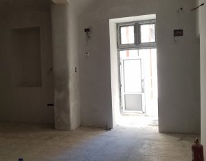 Spatiu 55mp activitati multiple, curte interioara str. Memorandumului - Centru