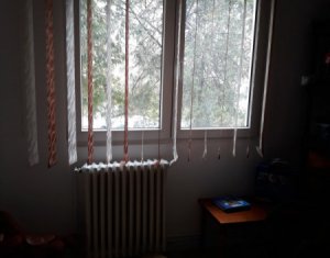 Lakás 4 szobák eladó on Cluj-napoca, Zóna Manastur