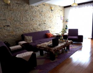 Appartement 3 chambres à vendre dans Floresti
