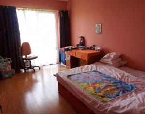 Appartement 3 chambres à vendre dans Floresti