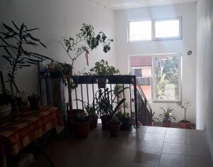 Lakás 4 szobák eladó on Floresti