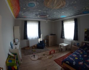 Ház 5 szobák eladó on Chinteni