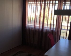Maison 5 chambres à louer dans Cluj-napoca, zone Europa