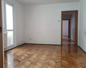 Lakás 3 szobák eladó on Cluj-napoca, Zóna Manastur