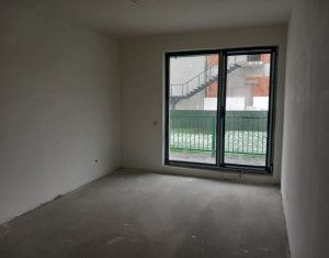 Lakás 3 szobák eladó on Floresti