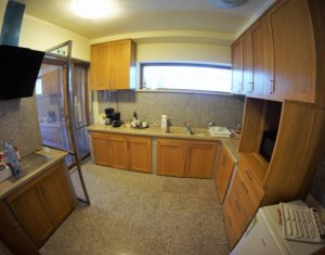 Birou de inchiriat in Zorilor, zona Gradinii Botanice, 120 mp, terasa, gradina