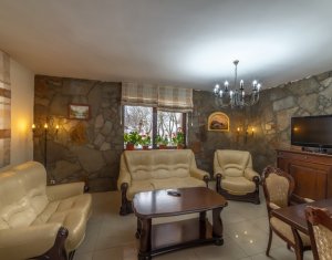 Pensiune 6 camere, Rasca , teren 7500 mp. 