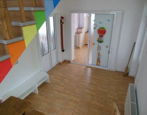 Ház 8 szobák kiadó on Floresti