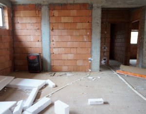 Lakás 4 szobák eladó on Cluj-napoca, Zóna Manastur